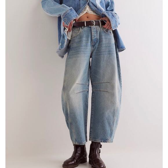 NWOT We The Free Lucky You Mid Rise Barrel Jeans 25 Short Kismet Cropped Denim - Picture 1 of 16